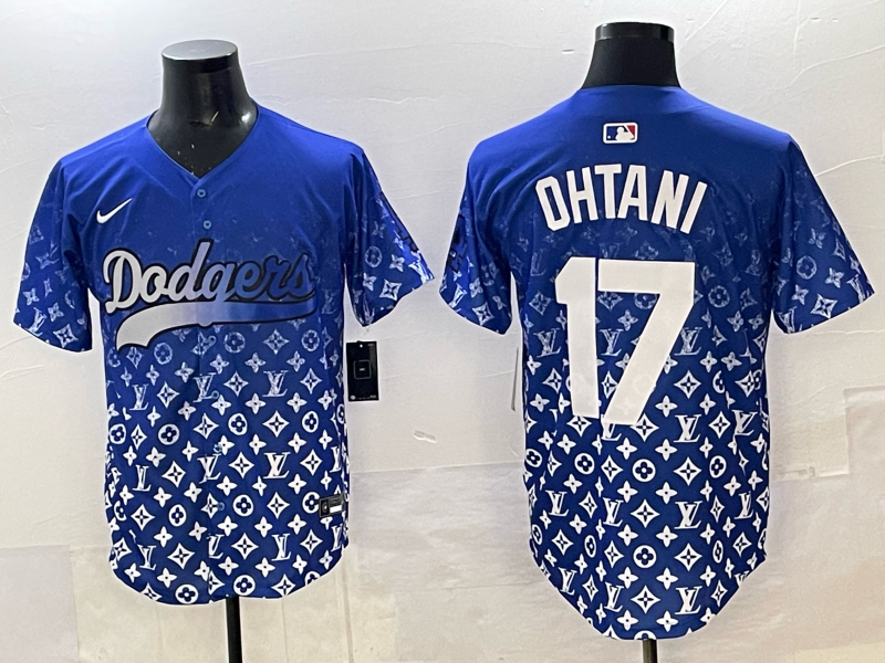 Men's Los Angeles Dodgers Shohei Ohtani #17 Royal Alternate Game Player Jersey