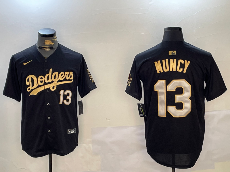 Men's Los Angeles Dodgers Max Muncy #13 Black Game Jersey1